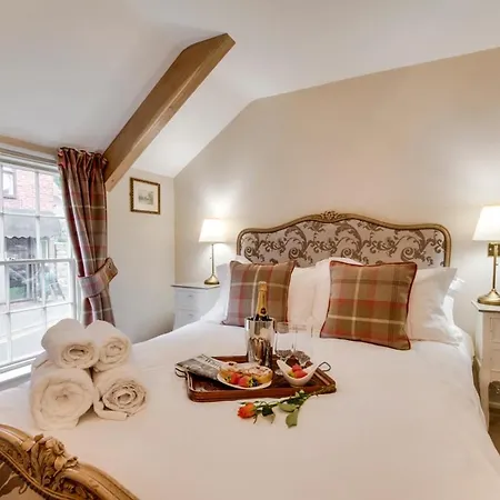 Sleeps 4 With Wifi فيلة